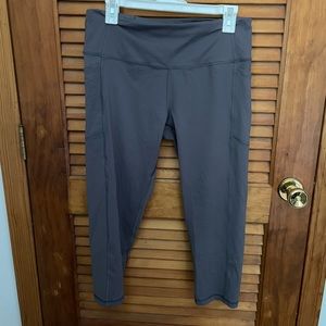 Victoria Secret Knockout Capri Legging